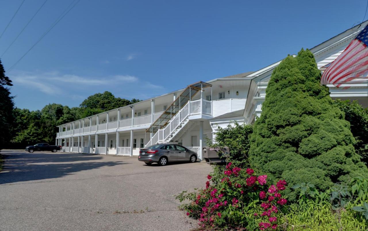 Hamilton Village Inn North Kingstown Ngoại thất bức ảnh
