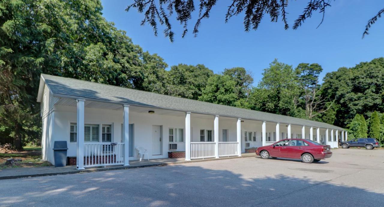 Hamilton Village Inn North Kingstown Ngoại thất bức ảnh