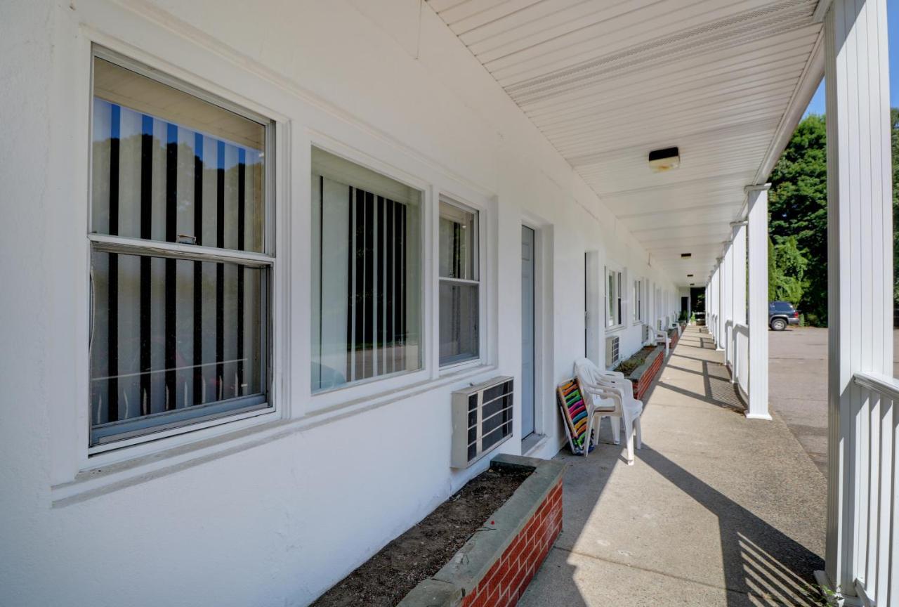Hamilton Village Inn North Kingstown Ngoại thất bức ảnh
