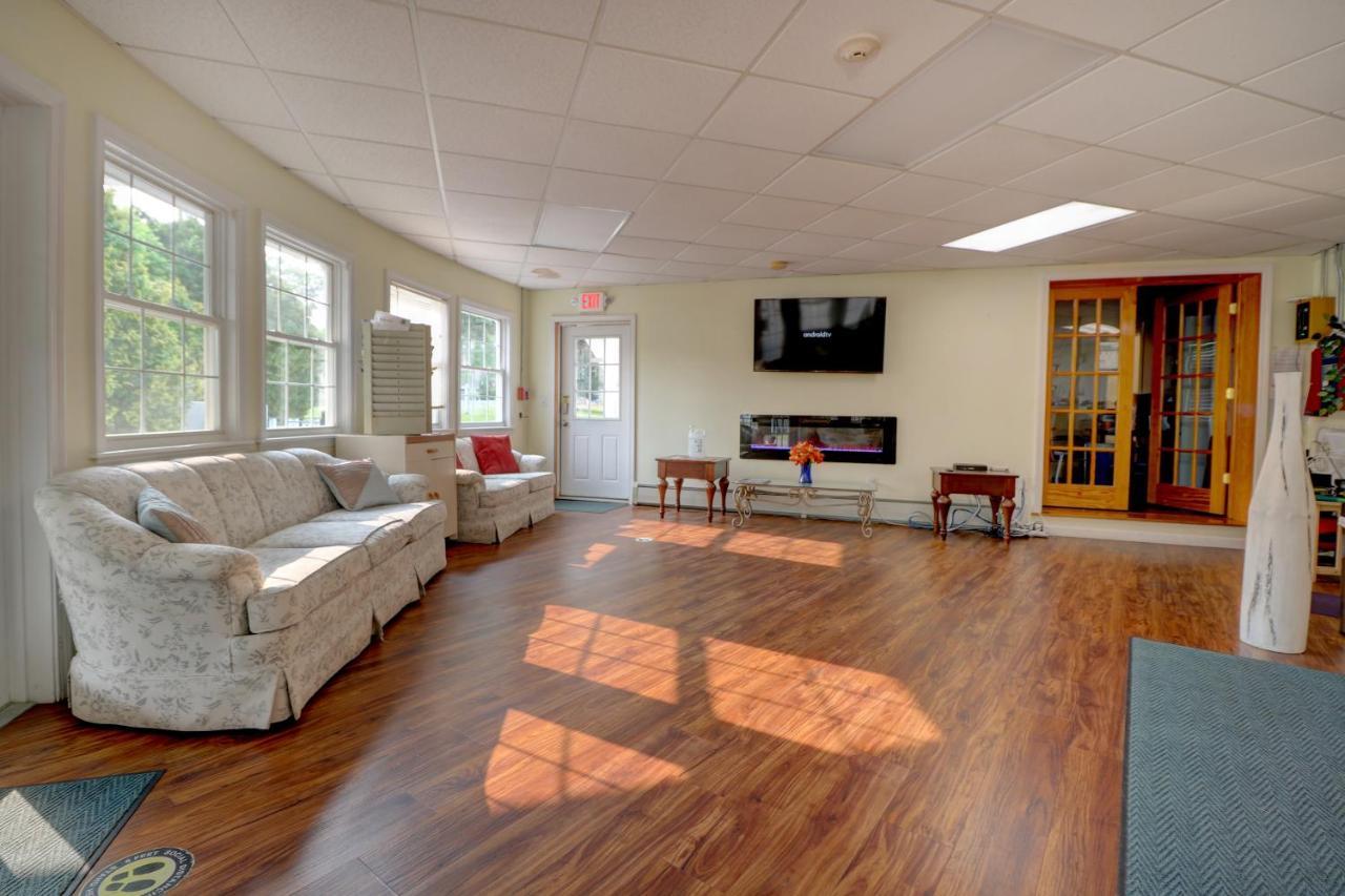 Hamilton Village Inn North Kingstown Ngoại thất bức ảnh