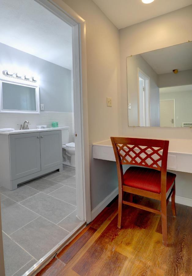 Hamilton Village Inn North Kingstown Ngoại thất bức ảnh